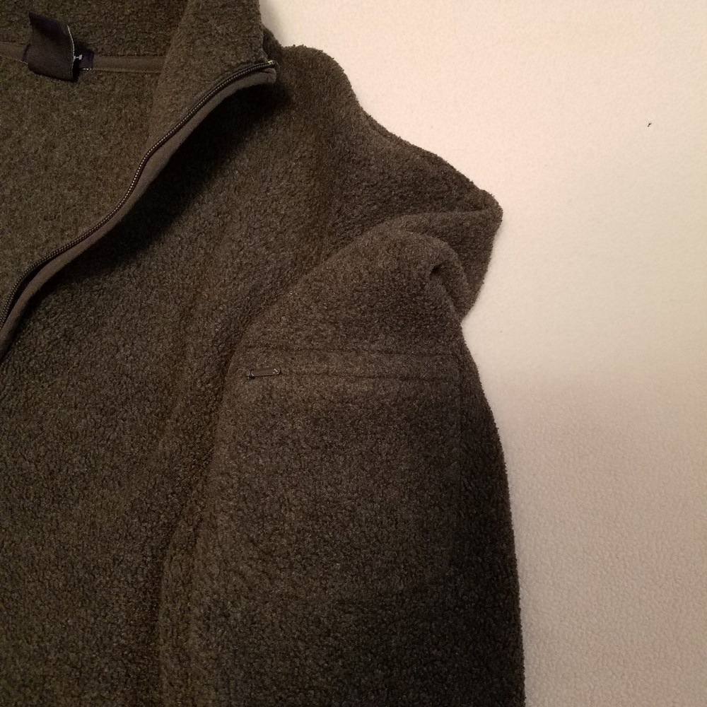 Gap Sweater - Picture 3 of 3